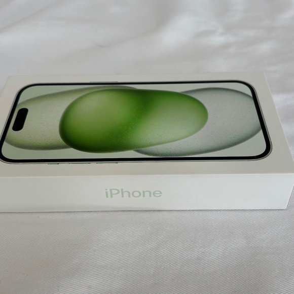 Apple Iphone 15 Just the Box - Picture 1 of 3
